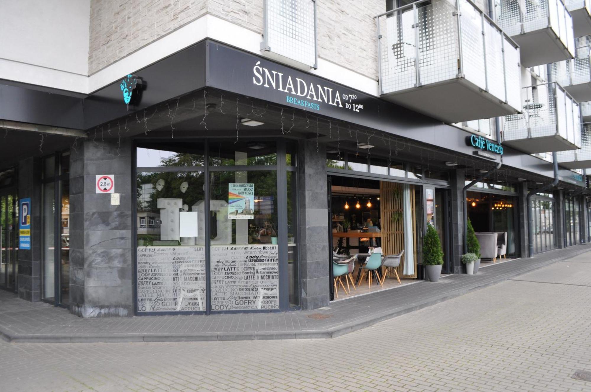 Solna 11a Z Garazem W Cenie Kołobrzeg